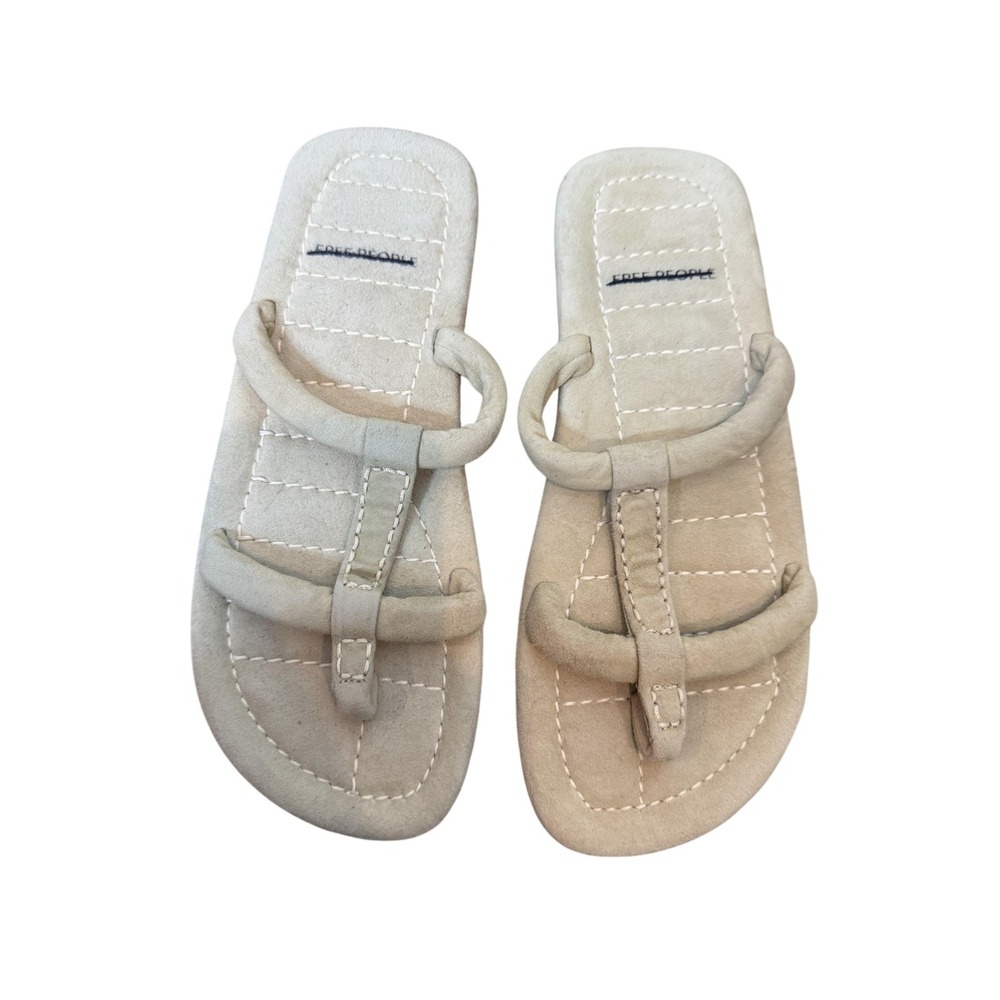 Free People Sandals Womens Size 9 Beige Suede Quilted Toe Loop Slides Cushioned